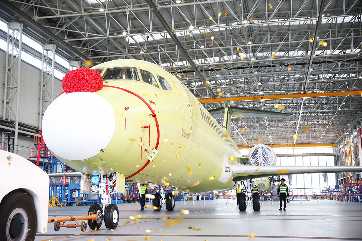 上海伤肺飞机制造车间 - 副本.jpg